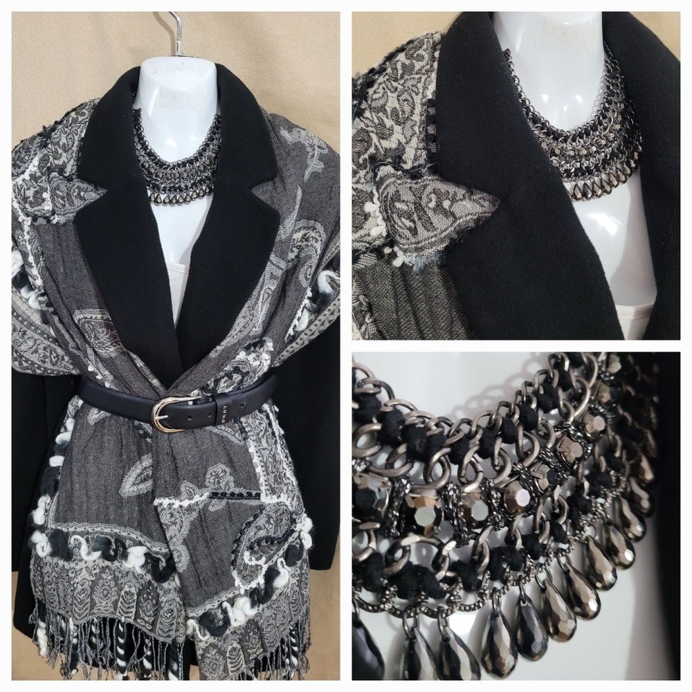 Blk Jewel Necklace